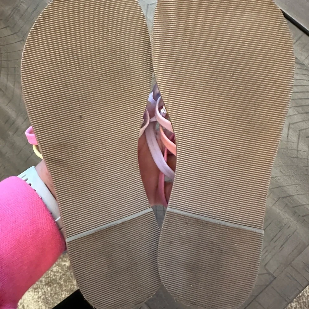 Girls strappy flat sandals colorful size 2 children’s place
